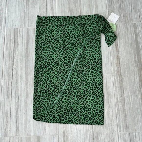Buffbunny Sail Away Sarong Green Leopard Green Black M/L NWT - Picture 6 of 14